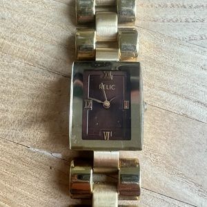 Relic ladies rectangular gold tone chunky bracelet watch NEW BATTERY